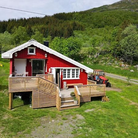 The Little Red Cabin Lofoten Urda 外观 照片