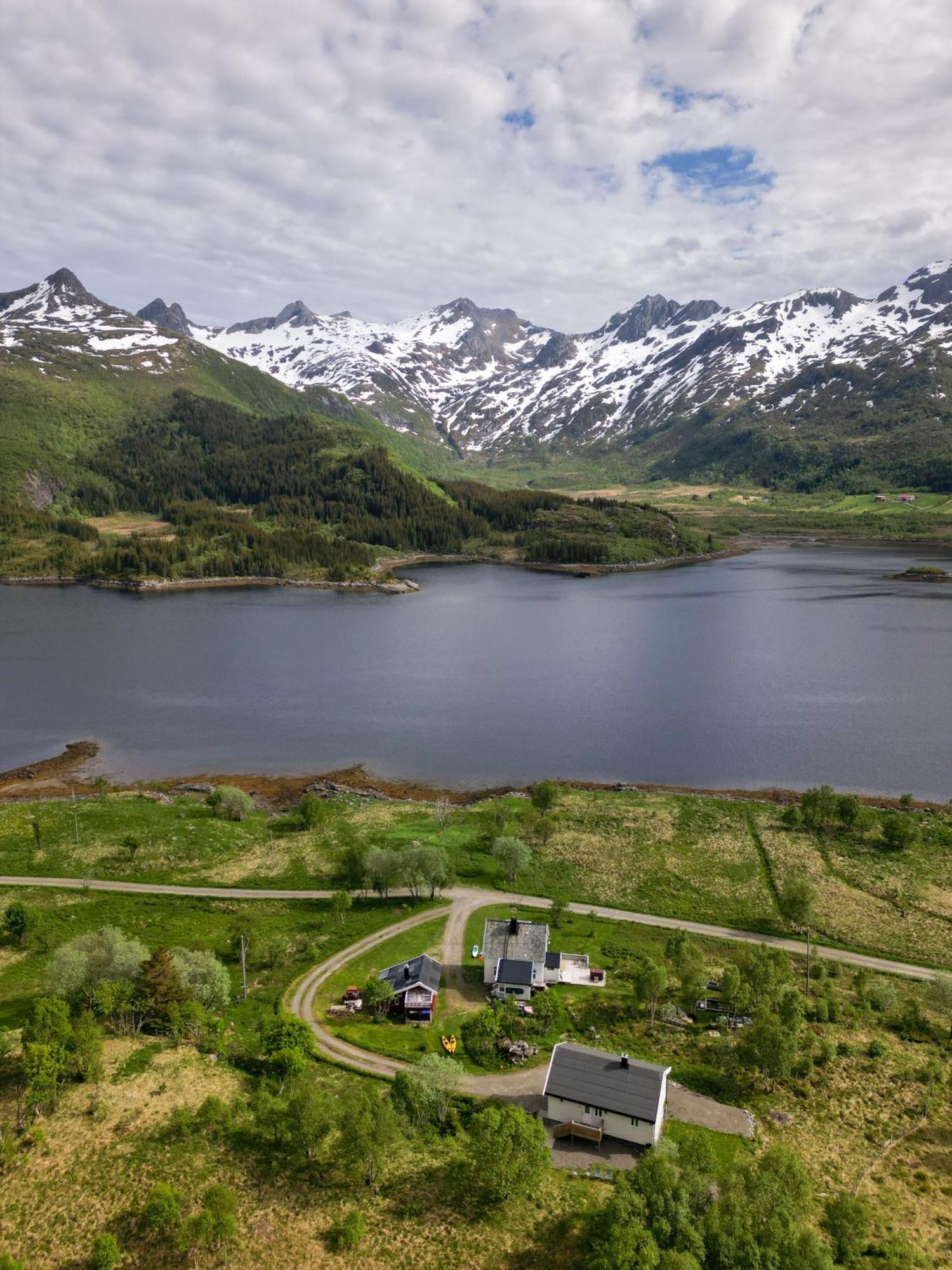 The Little Red Cabin Lofoten Urda 外观 照片