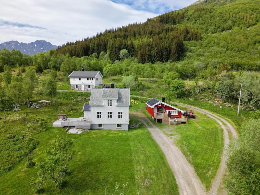 The Little Red Cabin Lofoten Urda 外观 照片
